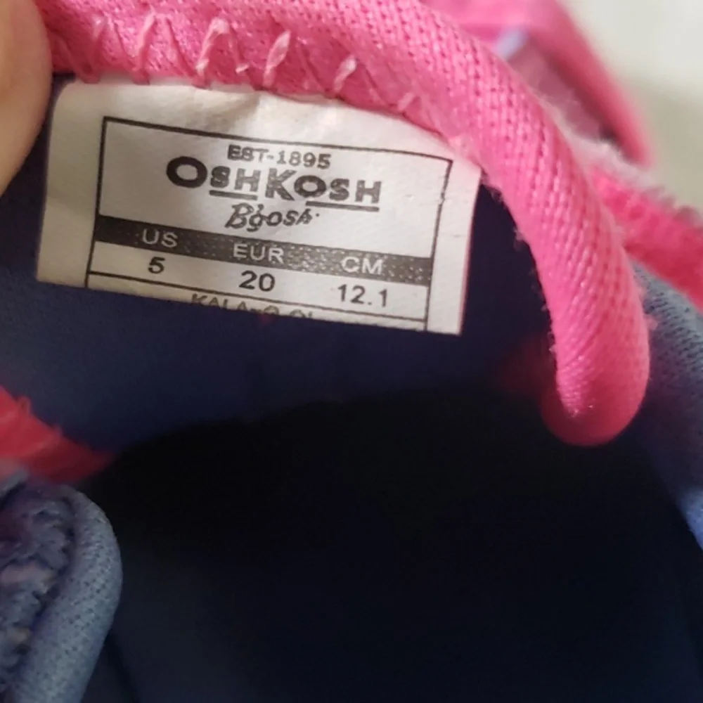 Osh Kosh punk and‎ Blue Water Shoes Size 5